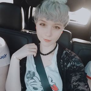 Meet your Posher, Carlee